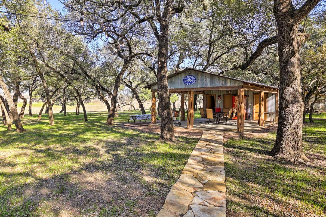 Riverfront Blanco Home With Shaded Porch And Hot Tub Exteriér fotografie